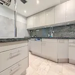 Apartment Rynek Prestige By Bookinghost Breslau